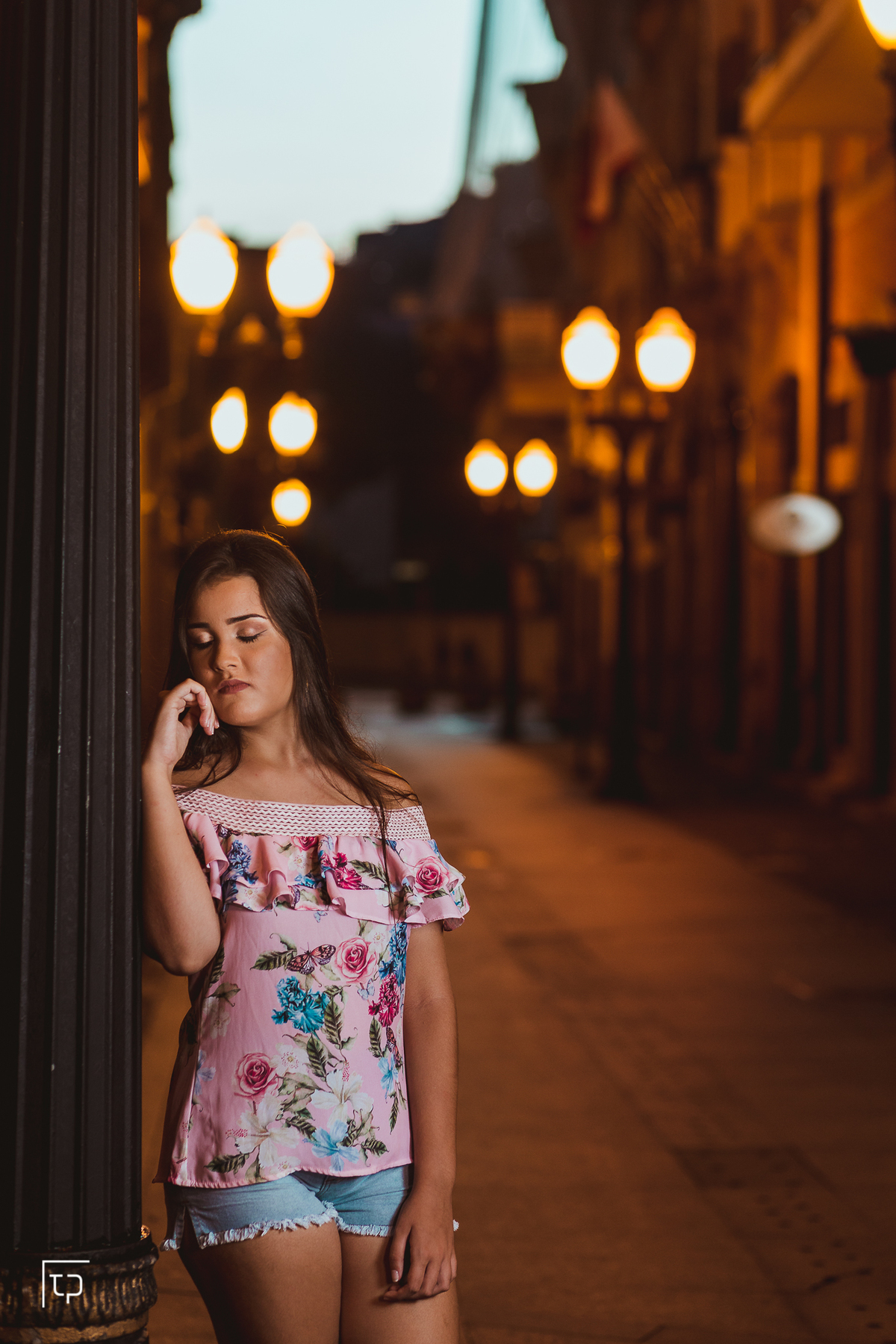 ensaio fotografico book debutante 15 anos jardim botanico e centro historico de santos | inspiracao ideias criatividade poses modelo | fotografo em Guaruja Ton Prans Fotografia