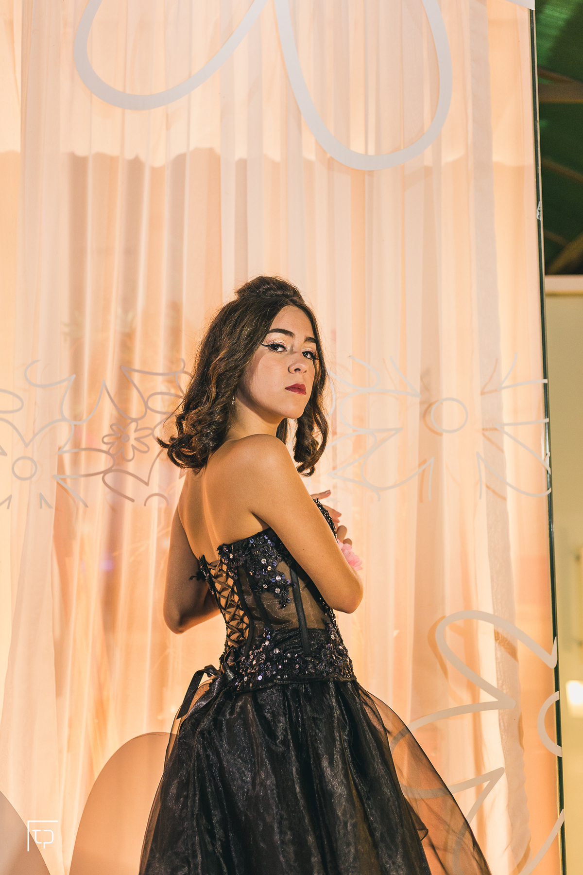 festa aniversario debutante 15 anos no Vila das Flores Buffet em Santos | sonho de princesa valsa cerimonia vestido inspiracao ideias criatividade decoracao | fotografo em Guaruja Ton Prans Fotografia