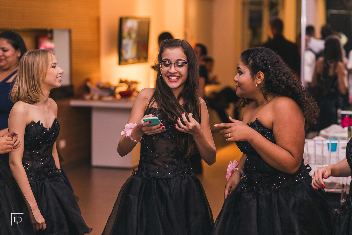 festa aniversario debutante 15 anos no Vila das Flores Buffet em Santos | sonho de princesa valsa cerimonia vestido inspiracao ideias criatividade decoracao | fotografo em Guaruja Ton Prans Fotografia