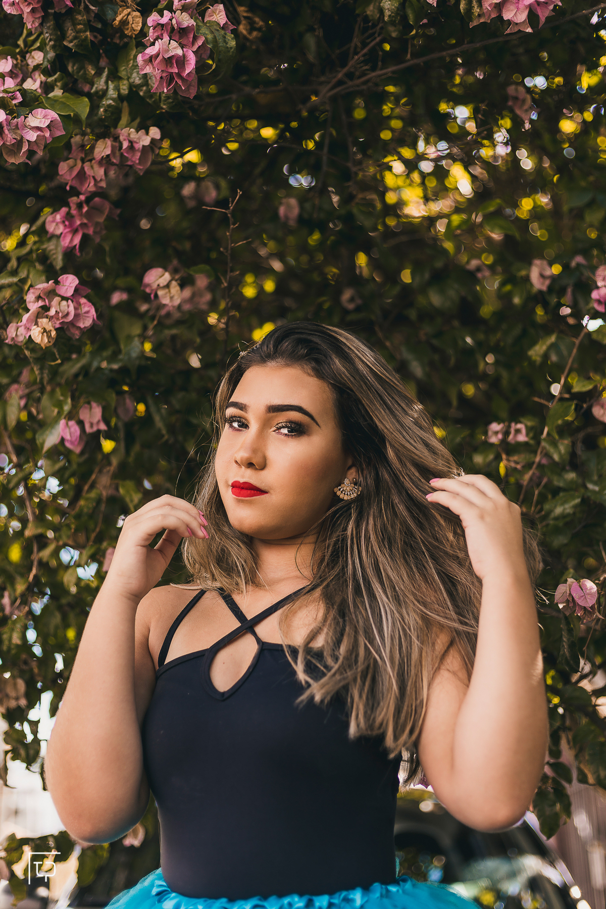 ensaio fotografico book debutante 15 anos no beco do batman | balé ballet tutu inspiracao ideias criatividade poses modelo | fotografo em Guaruja Ton Prans Fotografia