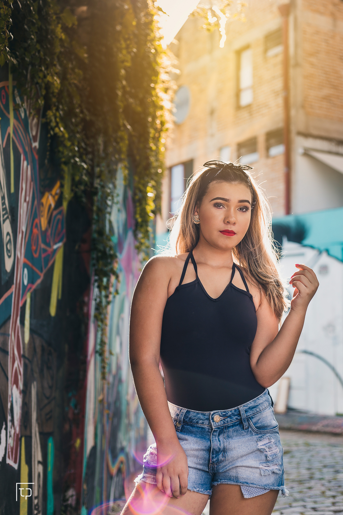 ensaio fotografico book debutante 15 anos no beco do batman | balé ballet tutu inspiracao ideias criatividade poses modelo | fotografo em Guaruja Ton Prans Fotografia