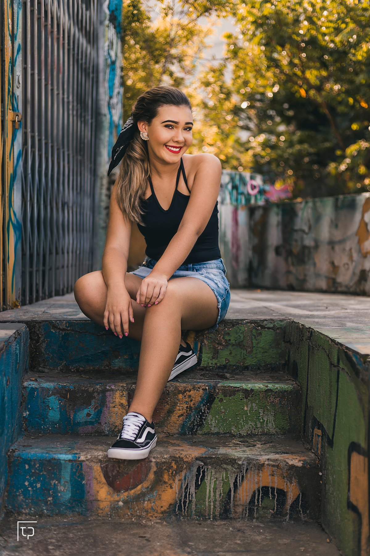 ensaio fotografico book debutante 15 anos no beco do batman | balé ballet tutu inspiracao ideias criatividade poses modelo | fotografo em Guaruja Ton Prans Fotografia