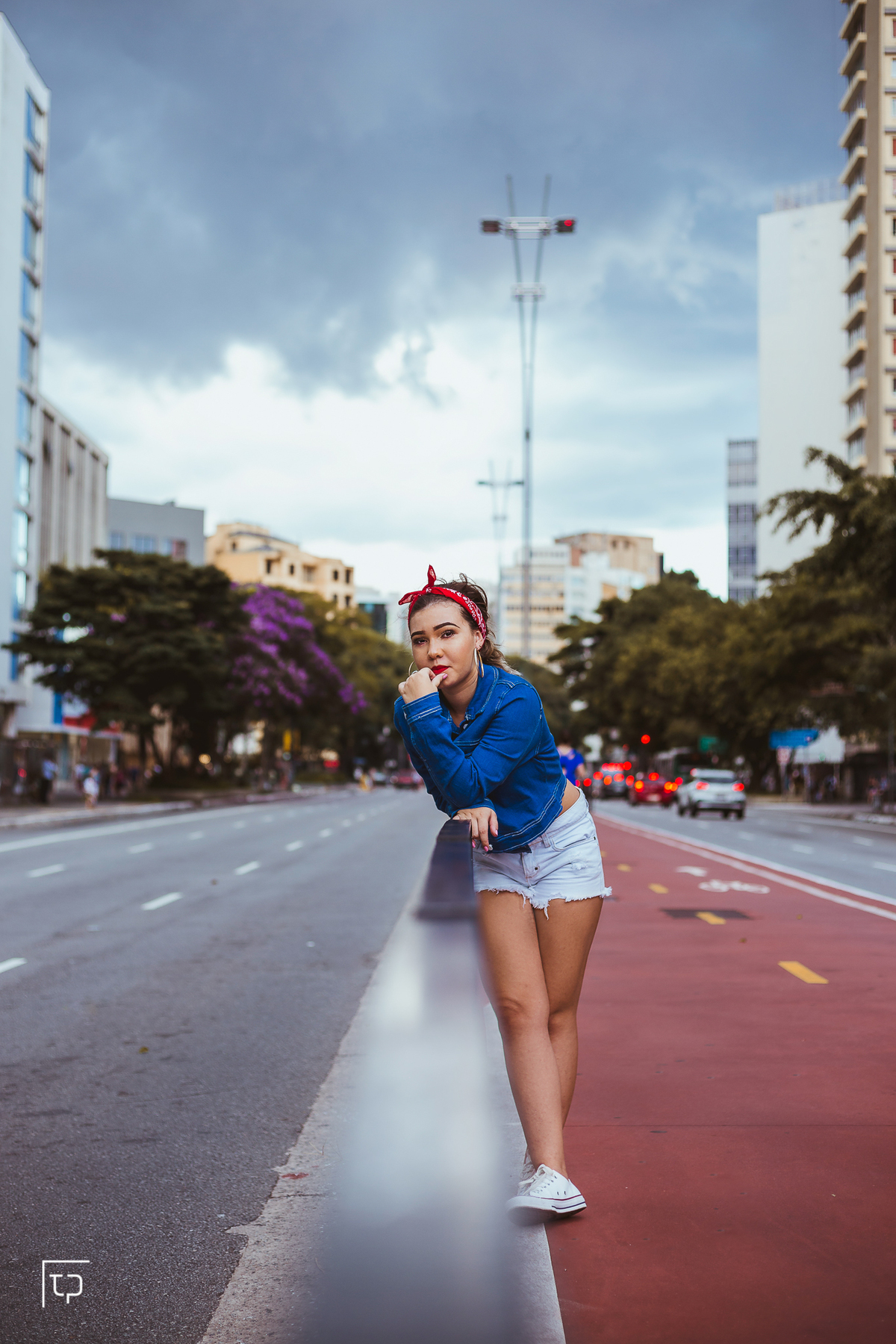 ensaio fotografico book debutante 15 anos na avenida paulista | balé ballet tutu inspiracao ideias criatividade poses modelo | fotografo em Guaruja Ton Prans Fotografia