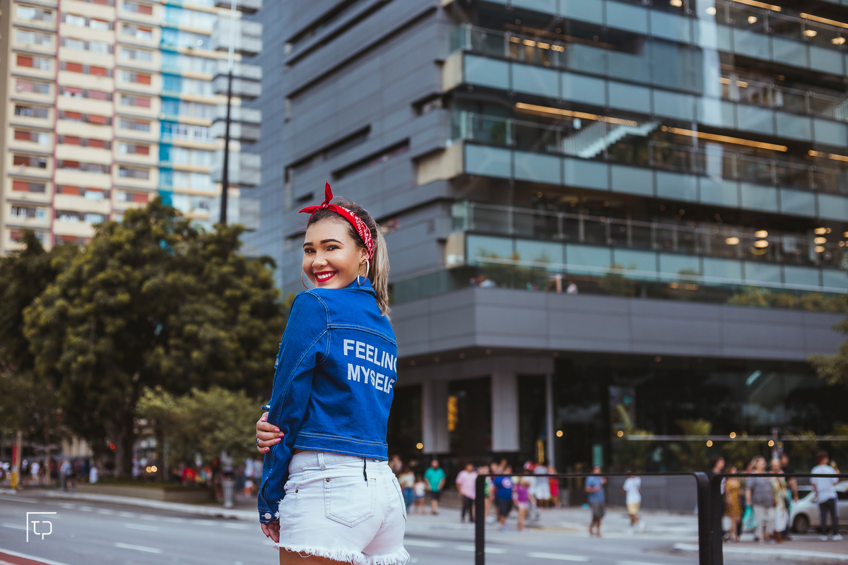 ensaio fotografico book debutante 15 anos na avenida paulista | balé ballet tutu inspiracao ideias criatividade poses modelo | fotografo em Guaruja Ton Prans Fotografia