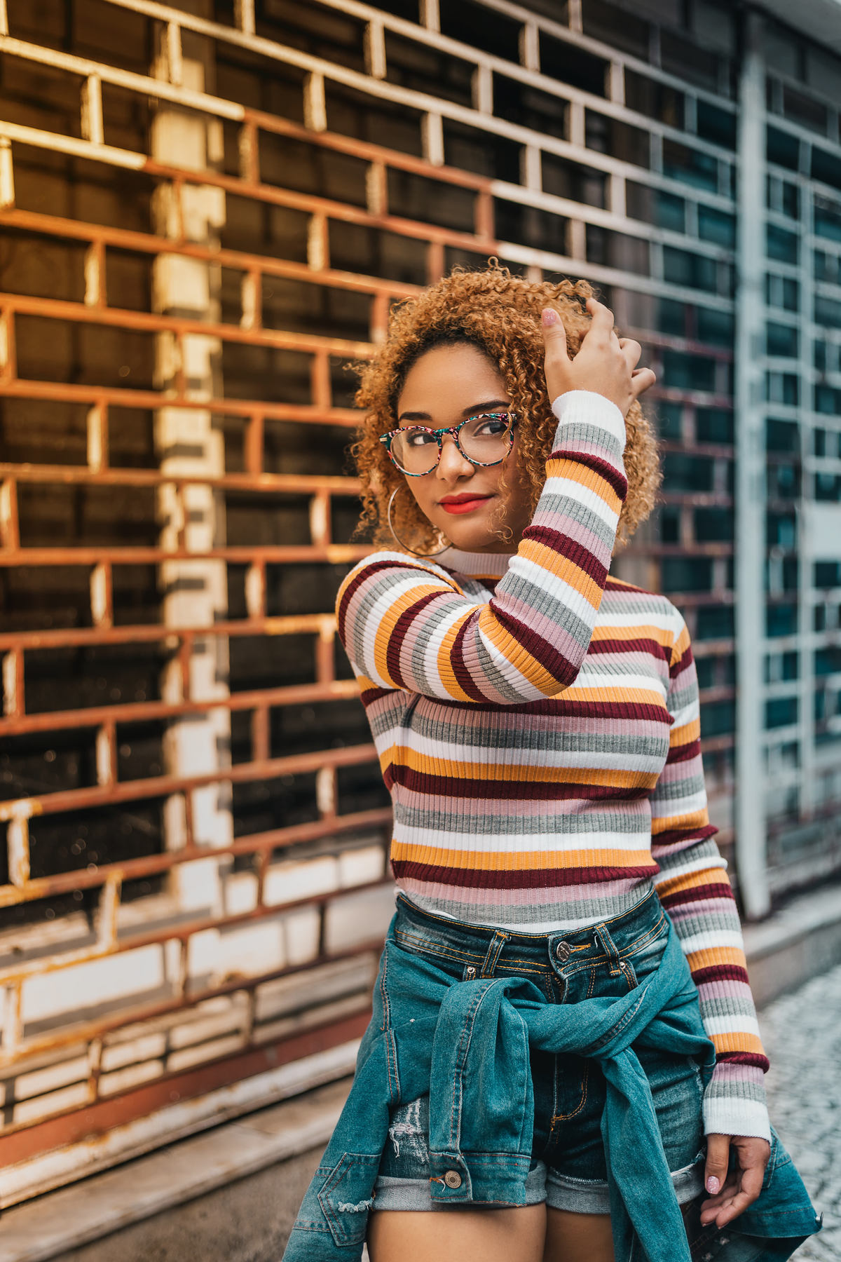 Ton Prans Fotografia | Ensaio debutante 15 anos da Anna Santos em Santos | sol natureza sorriso princesa modelo tumblr aniversário guarujá santos centro quebra mar pier bonde valongo xv 15 de novembro cores 
