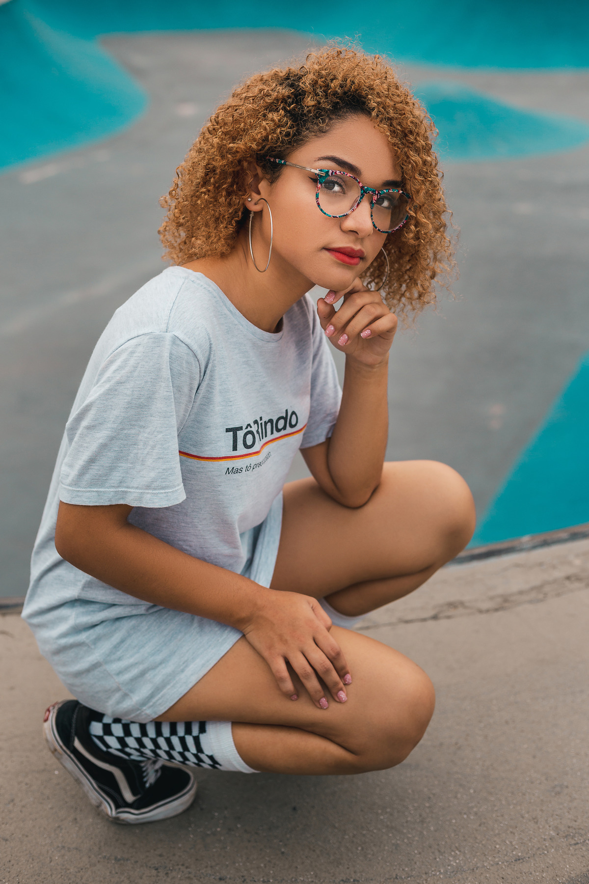 Ton Prans Fotografia | Ensaio debutante 15 anos da Anna Santos em Santos | sol natureza sorriso princesa modelo tumblr aniversário guarujá santos centro quebra mar pier bonde valongo xv 15 de novembro cores 