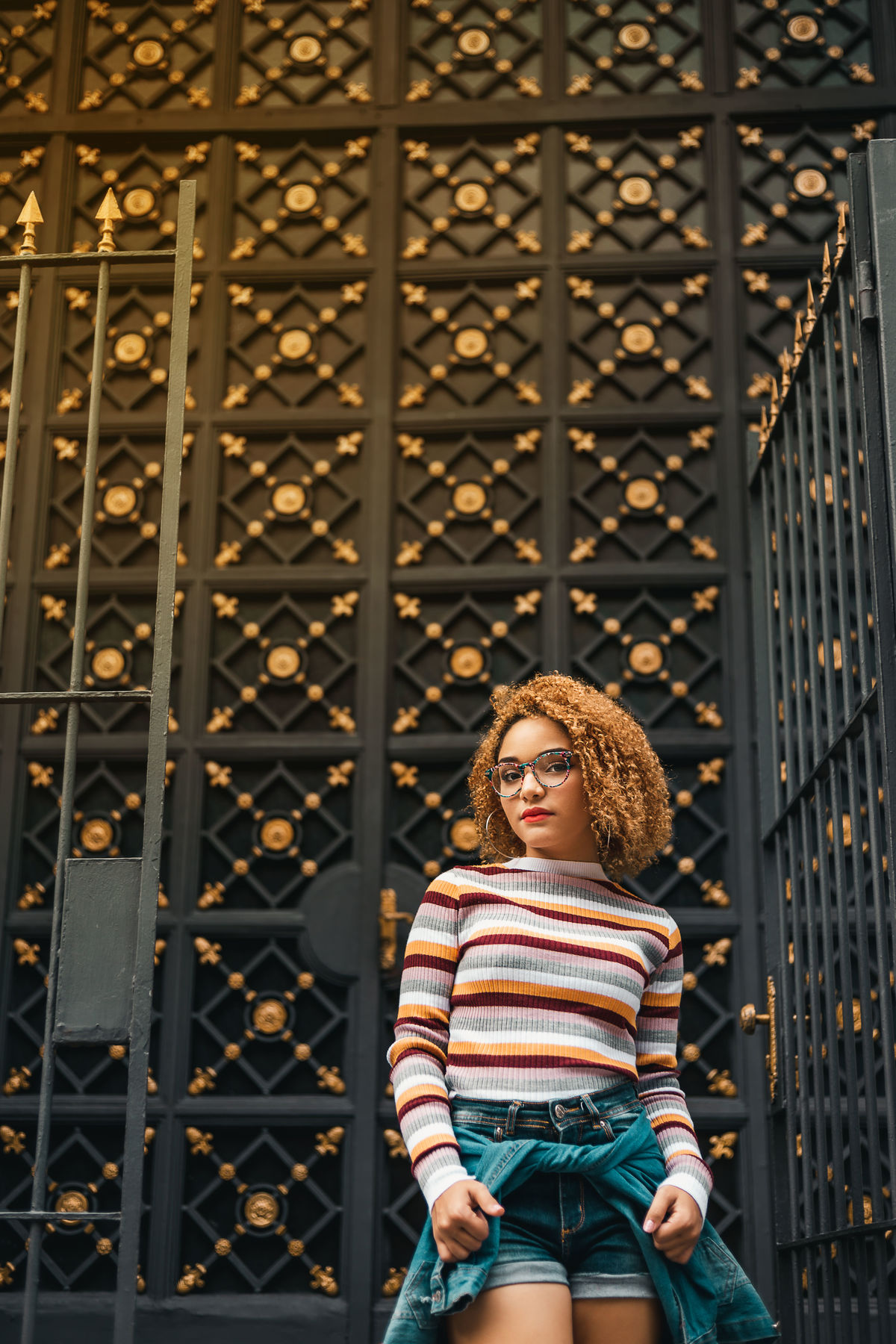 Ton Prans Fotografia | Ensaio debutante 15 anos da Anna Santos em Santos | sol natureza sorriso princesa modelo tumblr aniversário guarujá santos centro quebra mar pier bonde valongo xv 15 de novembro cores 