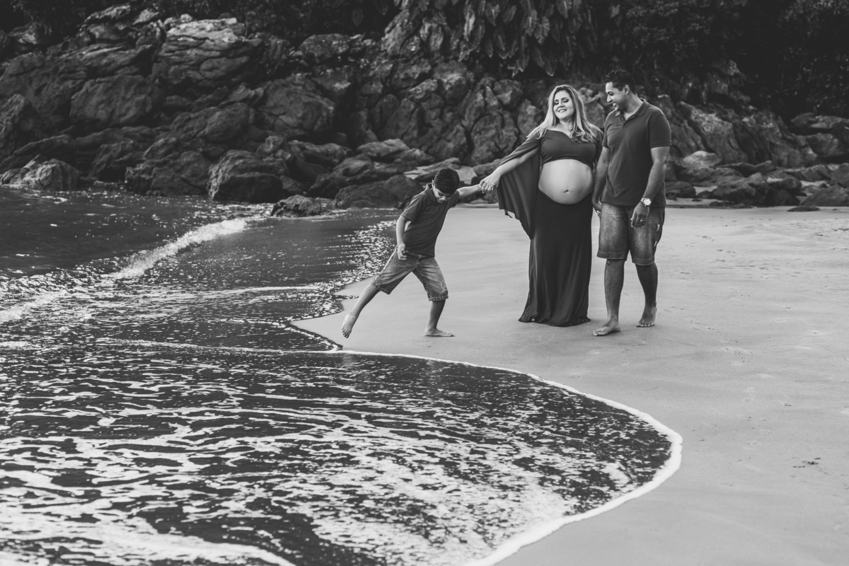 ensaio gestante da Silmara na Praia das Conchas gestante gravida gravidinha bebe newborn nascimento barriga barrigão fotografo em Guaruja Ton Prans Fotografia