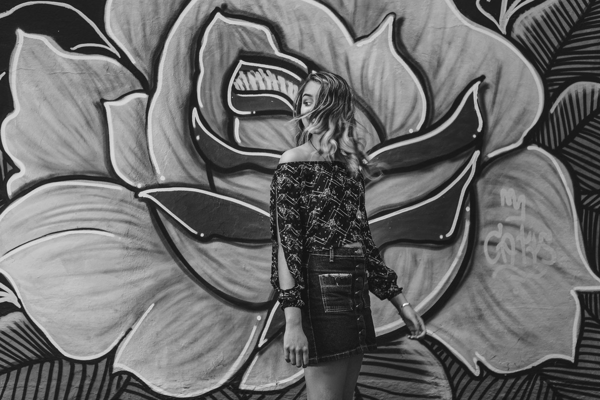 Ton Prans Fotografia | Ensaio debutante 15 anos da Julia Novaes em Santos | sol natureza sorriso princesa modelo tumblr aniversário guarujá santos centro jardim botanico xv 15 de novembro cores 