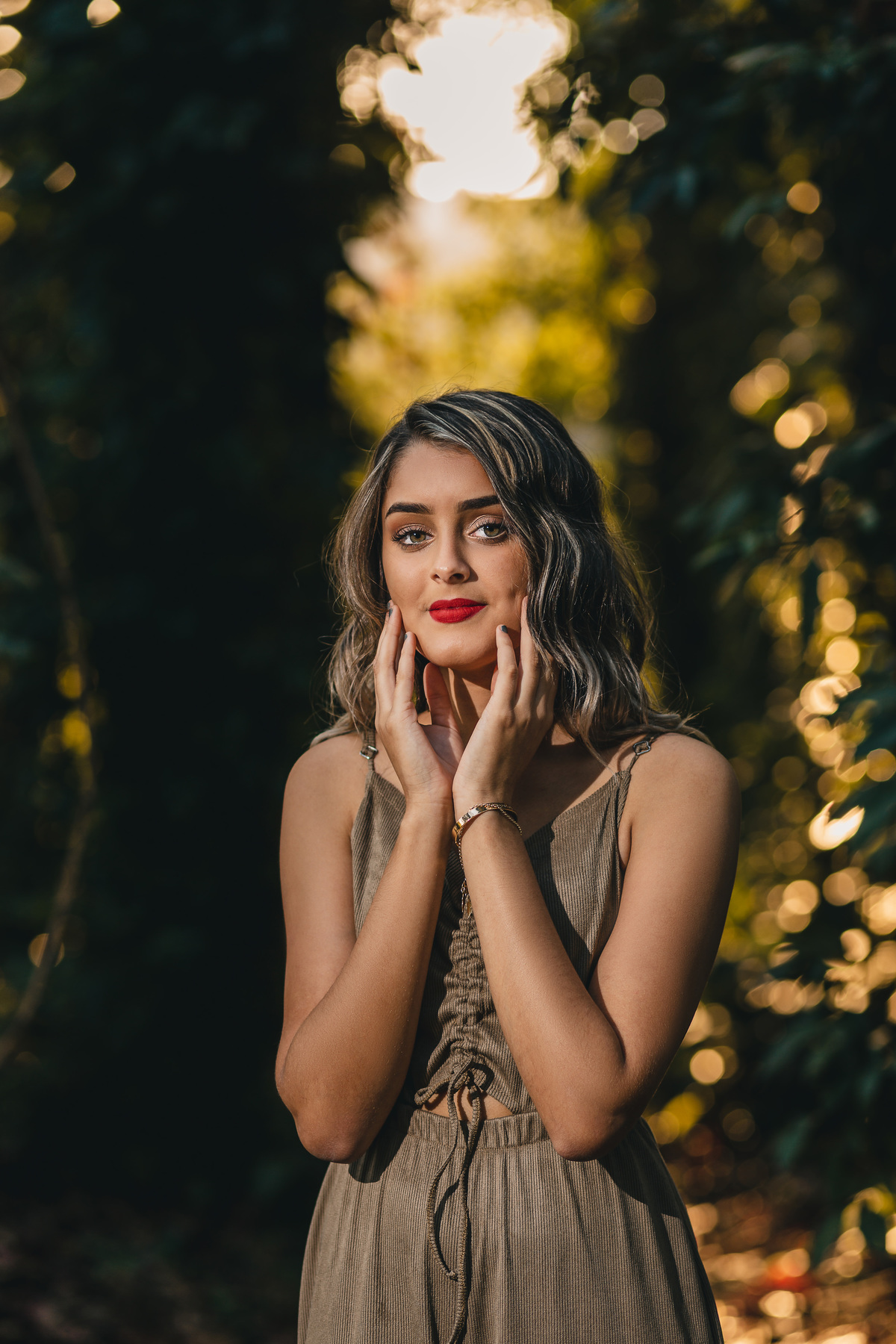 Ton Prans Fotografia | Ensaio debutante 15 anos da Julia Novaes em Santos | sol natureza sorriso princesa modelo tumblr aniversário guarujá santos centro jardim botanico xv 15 de novembro cores 