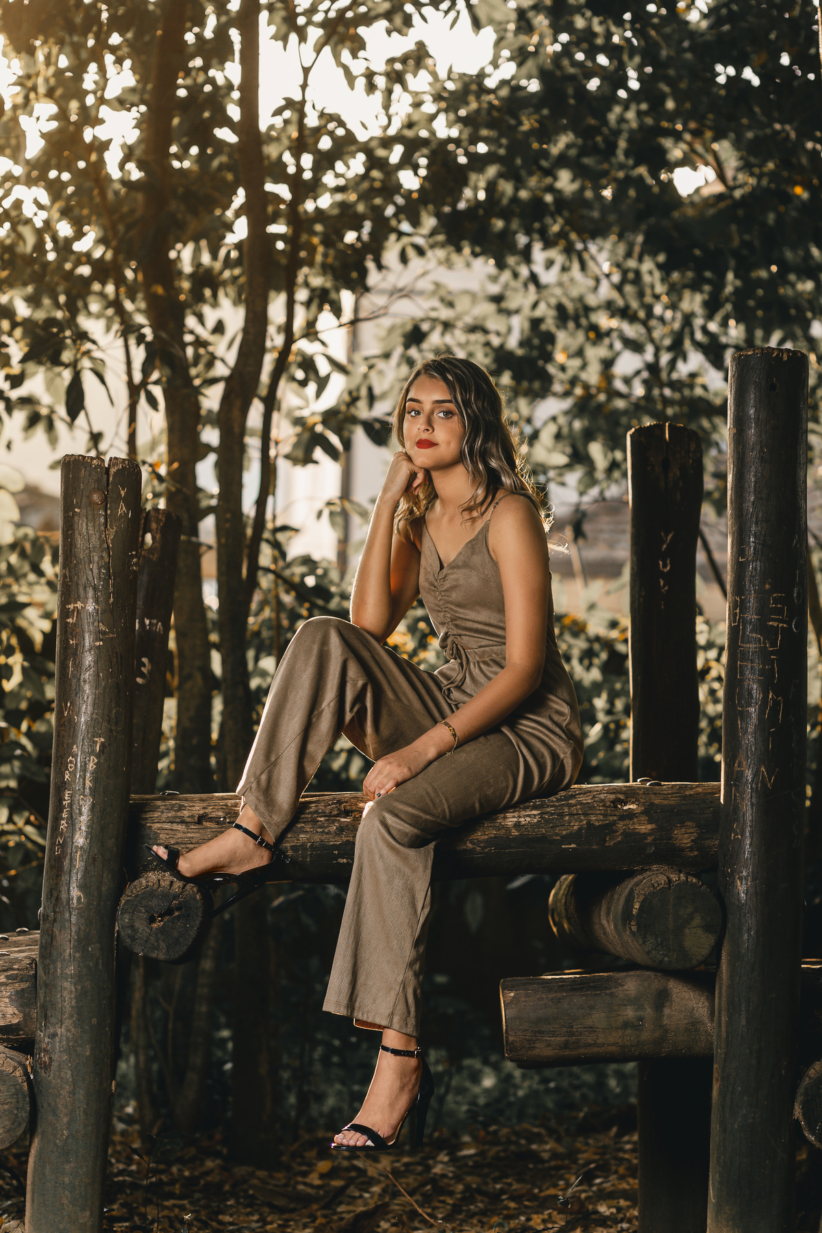 Ton Prans Fotografia | Ensaio debutante 15 anos da Julia Novaes em Santos | sol natureza sorriso princesa modelo tumblr aniversário guarujá santos centro jardim botanico xv 15 de novembro cores 