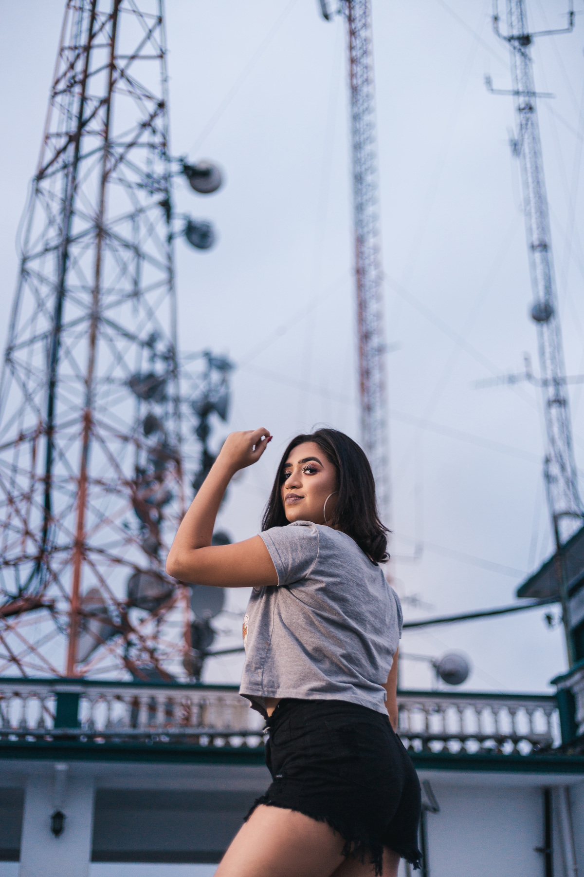 Ton Prans Fotografia | Ensaio debutante 15 anos da Vitoria Senna em Santos | sol natureza sorriso princesa modelo tumblr aniversário guarujá santos bonde monte serrat  cores balao coracao flor flores balanco