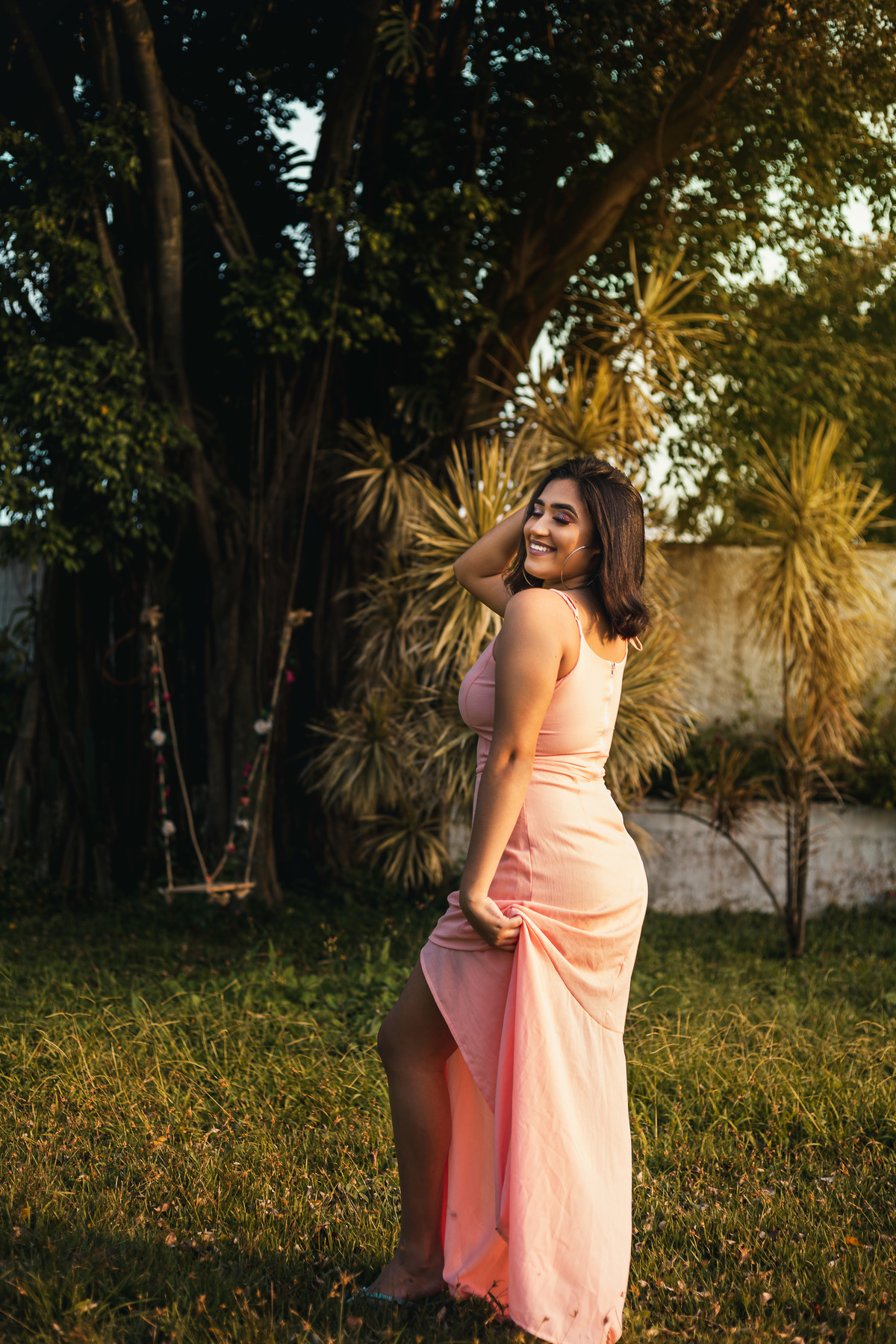 Ton Prans Fotografia | Ensaio debutante 15 anos da Vitoria Senna em Santos | sol natureza sorriso princesa modelo tumblr aniversário guarujá santos bonde monte serrat  cores balao coracao flor flores balanco