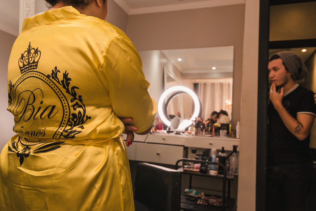 Ton Prans Fotografia | Making Of  debutante 15 anos da Ana Beatris no Guarujá no Instituto Erika Nogueira | Festa Aniversario Maquiagem Makeup Make