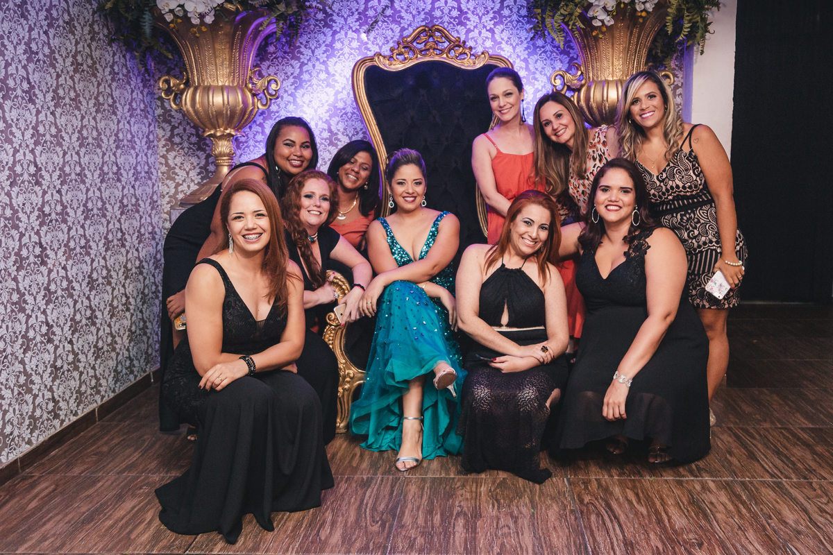 festa aniversario debutante 15 anos no Buffet Disney & Personalitte | sonho de princesa valsa cerimonia vestido inspiracao ideias criatividade decoracao | fotografo em Guaruja Ton Prans Fotografia