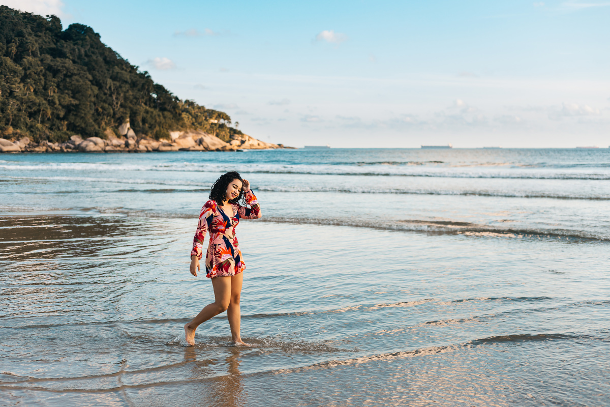 Ton Prans Fotografia | Ensaio debutante 15 anos da Gabriella Melo em Guarujá e Santos | sol natureza praia sorriso princesa modelo tumblr aniversário guarujá praia guaiúba