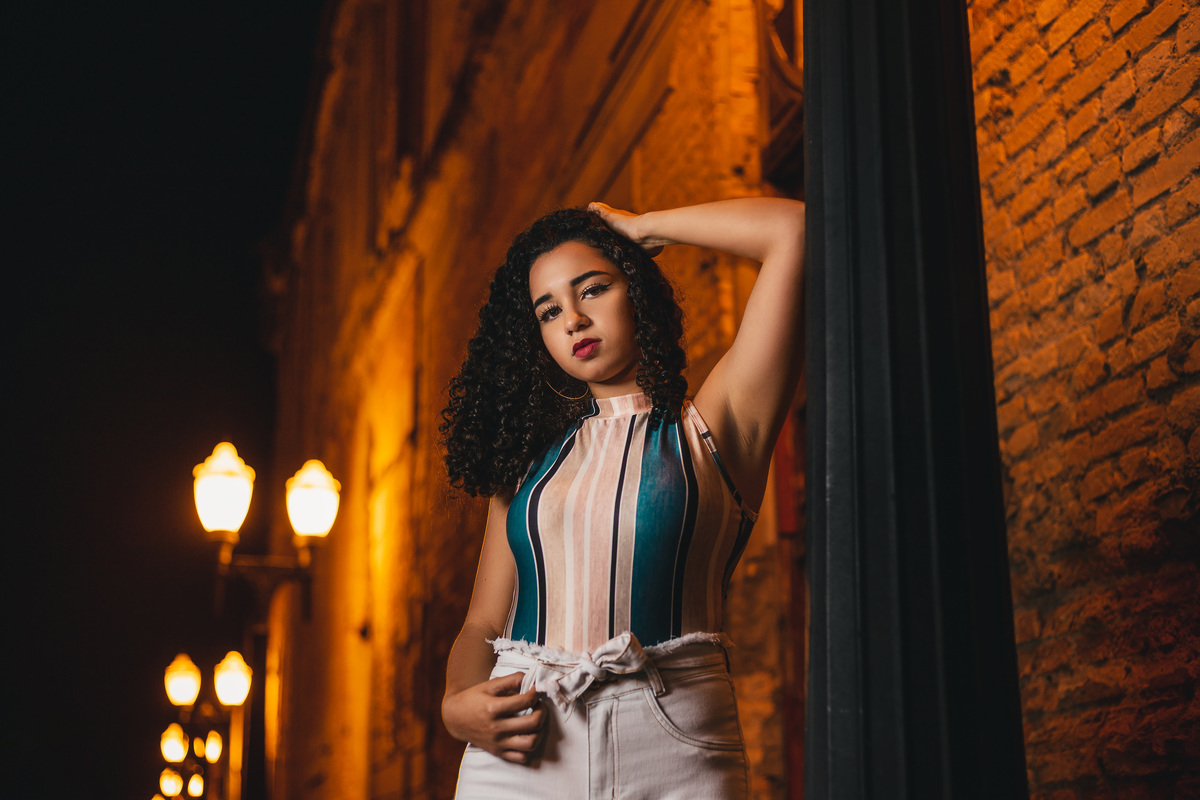 Ton Prans Fotografia | Ensaio debutante 15 anos da Gabriella Melo em Guarujá e Santos | sol natureza praia sorriso princesa modelo tumblr aniversário santos centro noite luzes