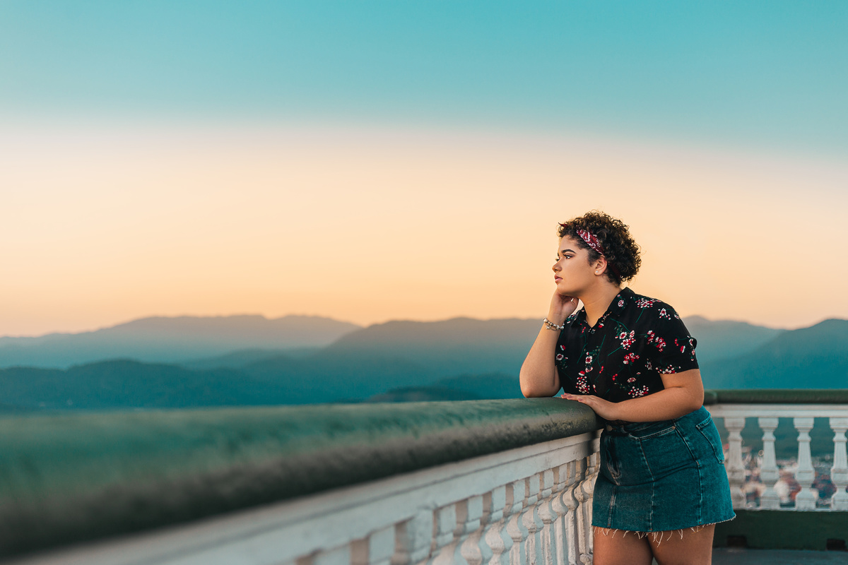 Ton Prans Fotografia | Ensaio debutante 15 anos da Ana Beatriz em Santos | sol natureza sorriso princesa modelo tumblr aniversário monte serrat guarujá cacheada