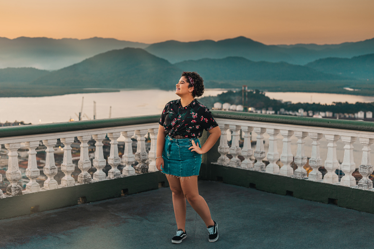 Ton Prans Fotografia | Ensaio debutante 15 anos da Ana Beatriz em Santos | sol natureza sorriso princesa modelo tumblr aniversário monte serrat guarujá cacheada