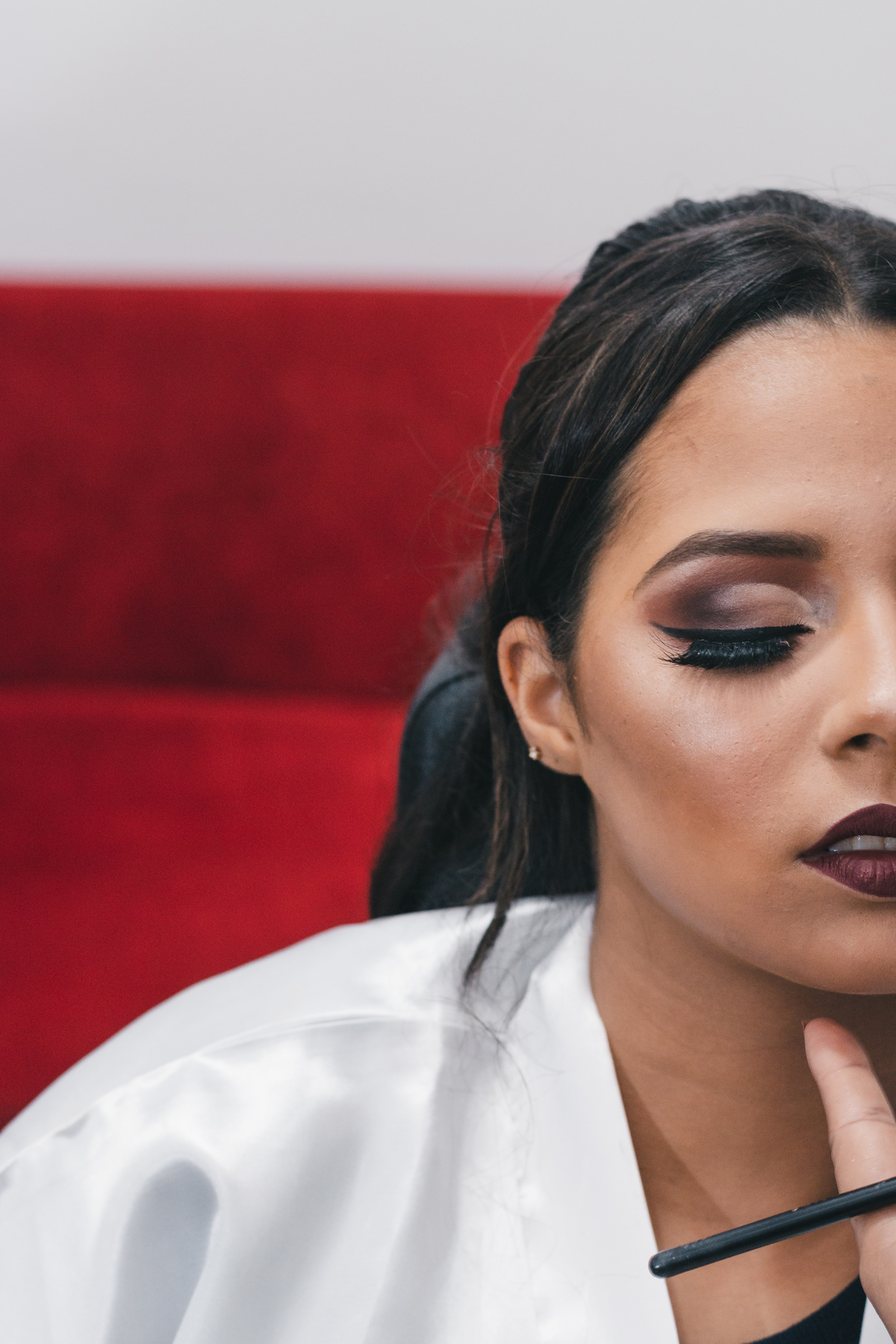 Ton Prans Fotografia | Making Of  debutante 15 anos da Maria Eduarda no Guarujá no Ateliê Alexandra Bombonato | Festa Aniversario Maquiagem Makeup Make