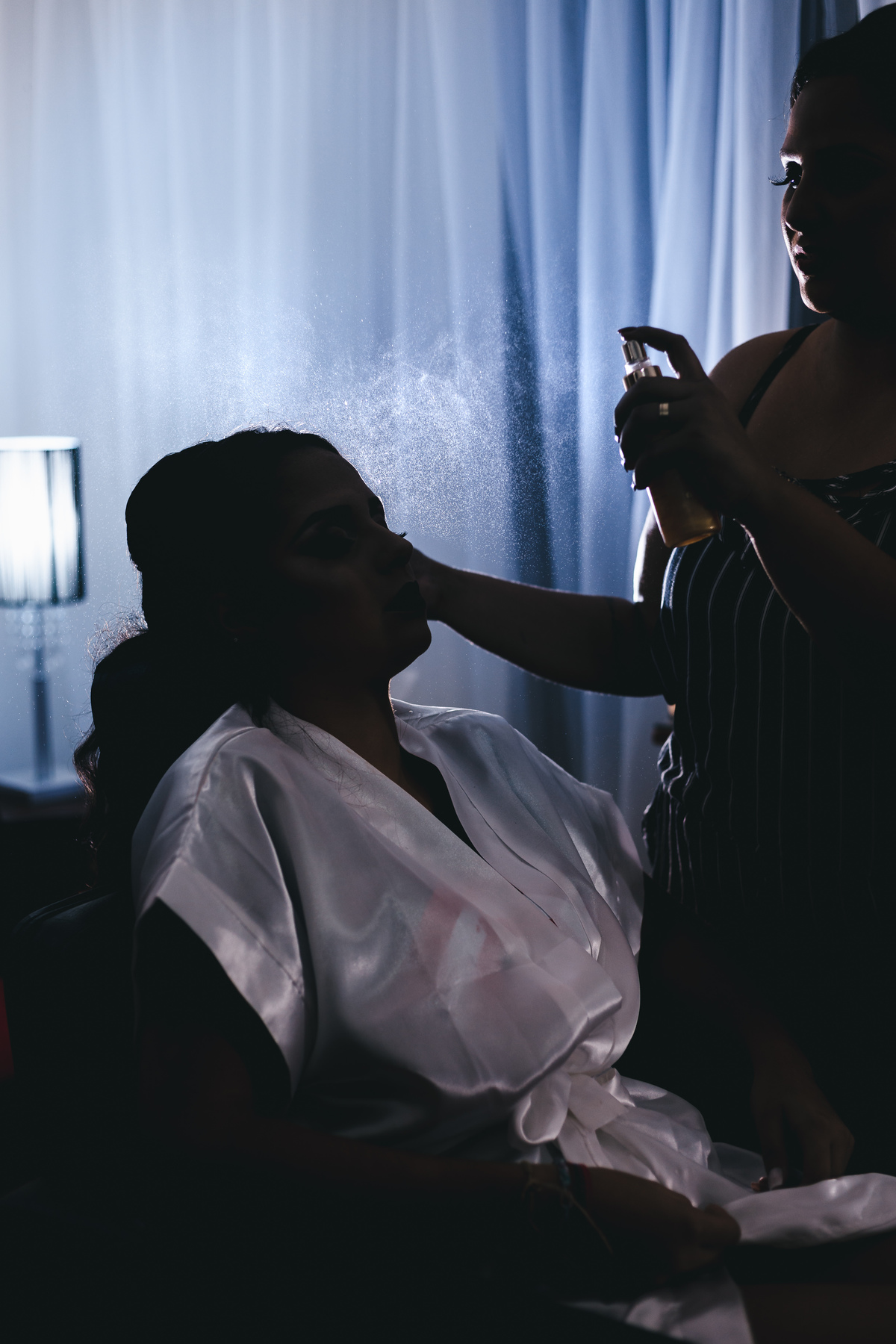 Ton Prans Fotografia | Making Of  debutante 15 anos da Maria Eduarda no Guarujá no Ateliê Alexandra Bombonato | Festa Aniversario Maquiagem Makeup Make