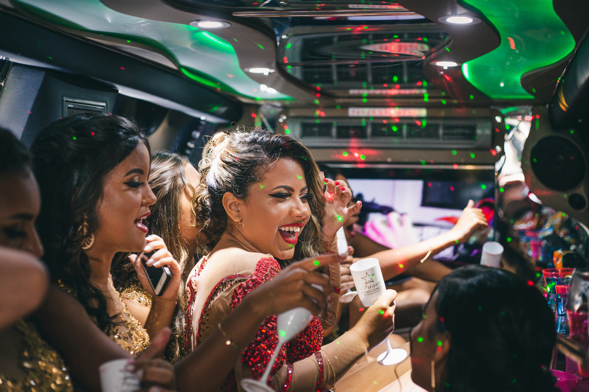 Ton Prans Fotografia | Festa Aniversário debutante 15 anos da Mariana Jamile no Buffet Ateliê do Sabor | Guarujá - SP São Paulo | princesa sonho valsa dança balada cerimonia