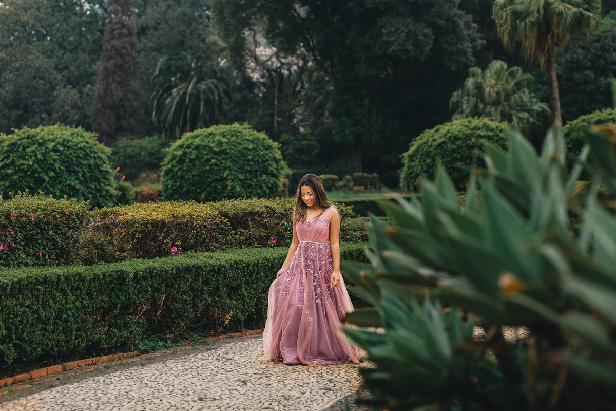 Ton Prans Fotografia | Ensaio debutante 15 anos da Mariana Jamile em Museu do Ipiranga e Avenida Paulista em São Paulo | sol natureza sorriso princesa modelo tumblr aniversário | 15 anos vx