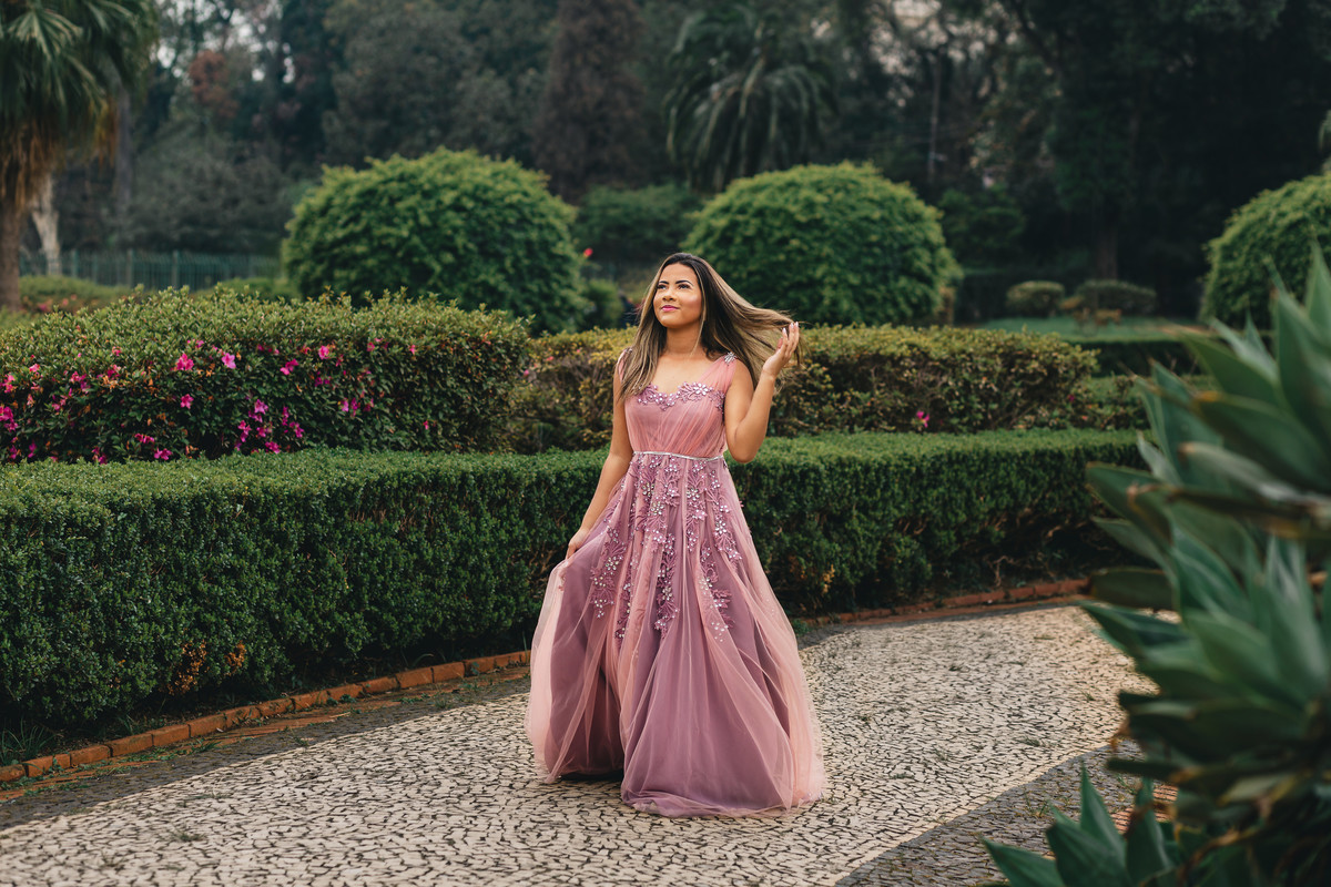 Ton Prans Fotografia | Ensaio debutante 15 anos da Mariana Jamile em Museu do Ipiranga e Avenida Paulista em São Paulo | sol natureza sorriso princesa modelo tumblr aniversário | 15 anos vx