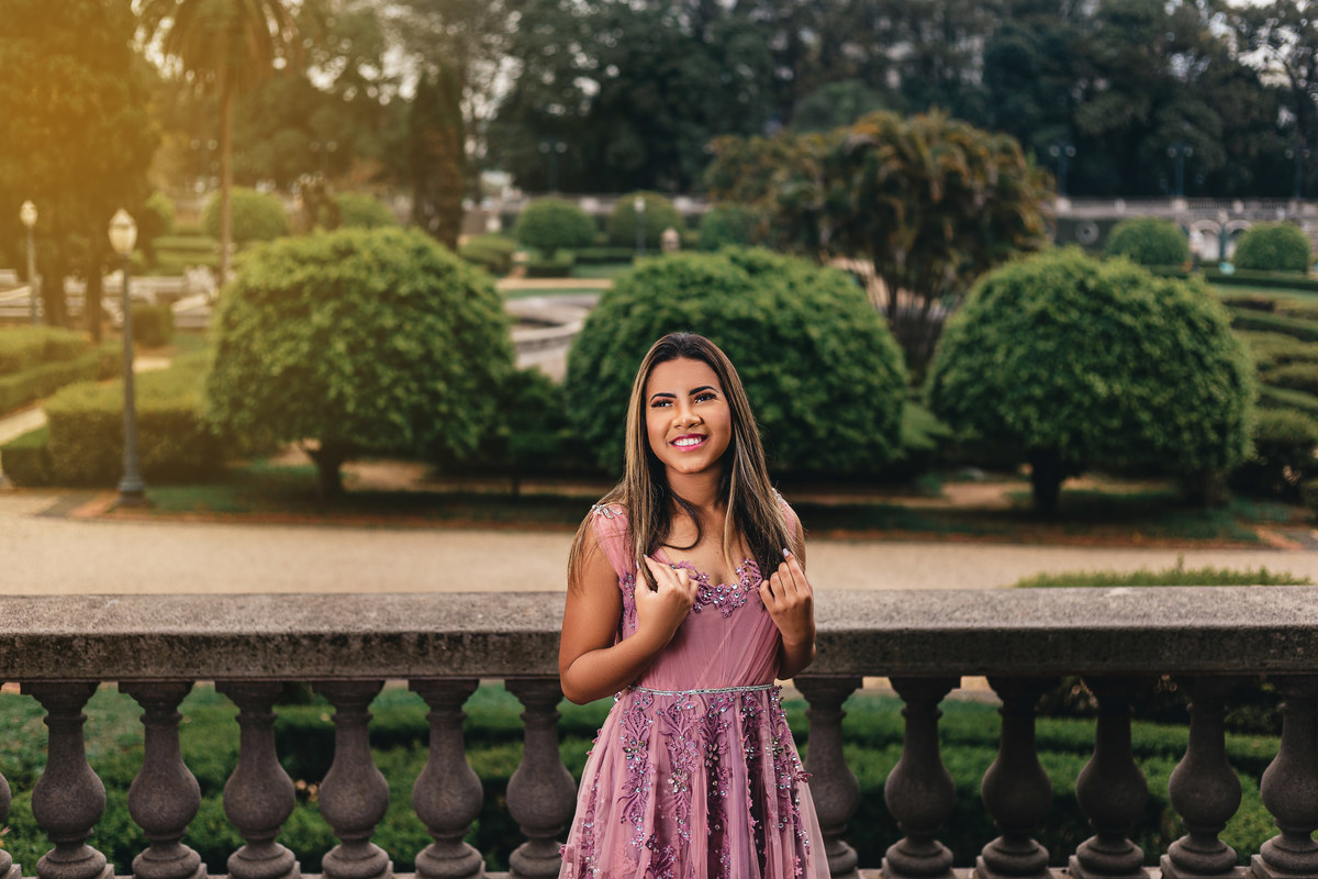 Ton Prans Fotografia | Ensaio debutante 15 anos da Mariana Jamile em Museu do Ipiranga e Avenida Paulista em São Paulo | sol natureza sorriso princesa modelo tumblr aniversário | 15 anos vx