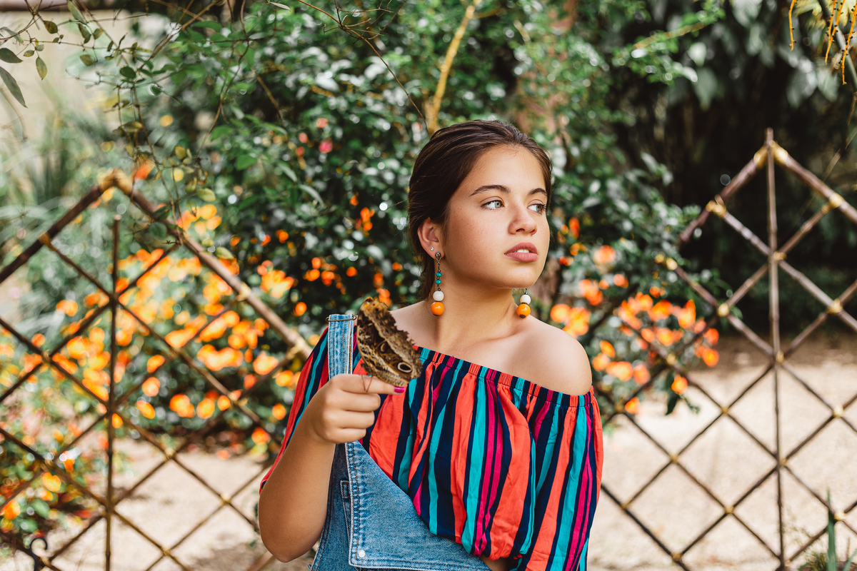 Ton Prans Fotografia | Ensaio debutante 15 anos da Ana Clara no Borboletário Águias da Serra em São Paulo | natureza modelo tumblr aniversário photoshoot feminino fotográfico retrato inspiracao ideias criatividade mood book portrait borboleta flores