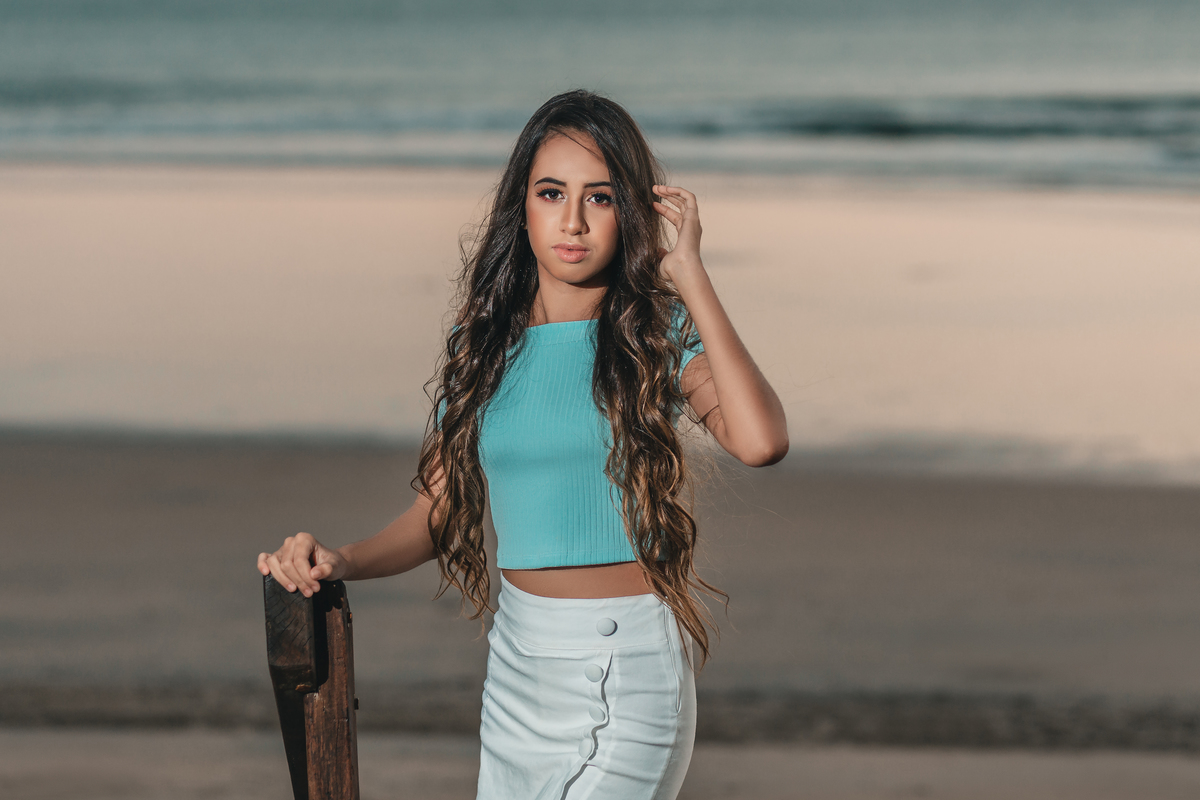 ensaio fotografico book debutante 15 anos Guaiuba no Guaruja | inspiracao ideias criatividade poses modelo | fotografo em Guaruja Ton Prans Fotografia