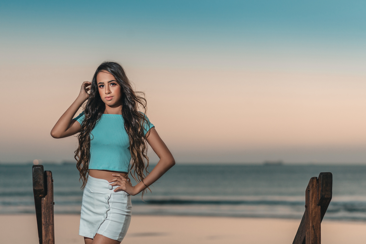 ensaio fotografico book debutante 15 anos Guaiuba no Guaruja | inspiracao ideias criatividade poses modelo | fotografo em Guaruja Ton Prans Fotografia