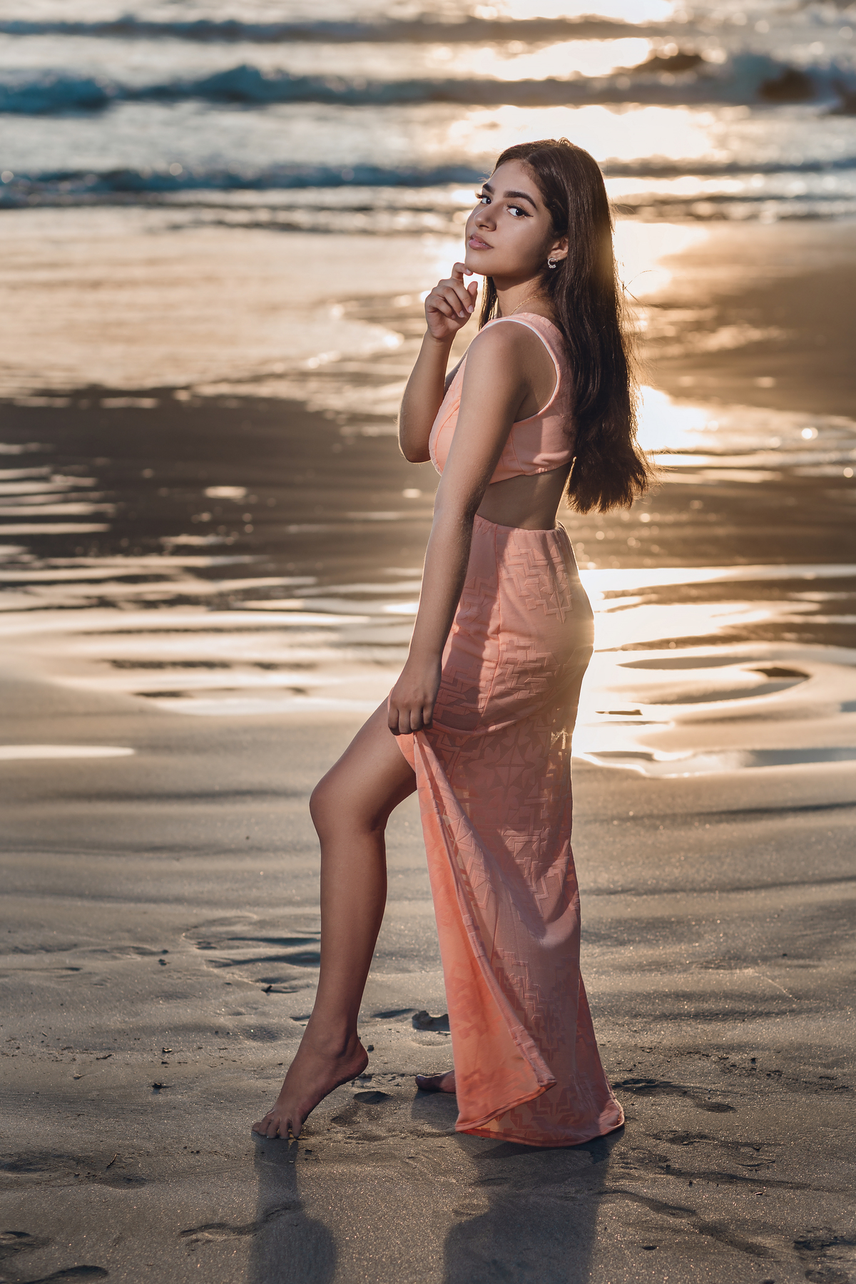 ensaio fotografico book debutante 15 anos Guaiuba no Guaruja | inspiracao ideias criatividade poses modelo por do sol | fotografo em Guaruja Ton Prans Fotografia