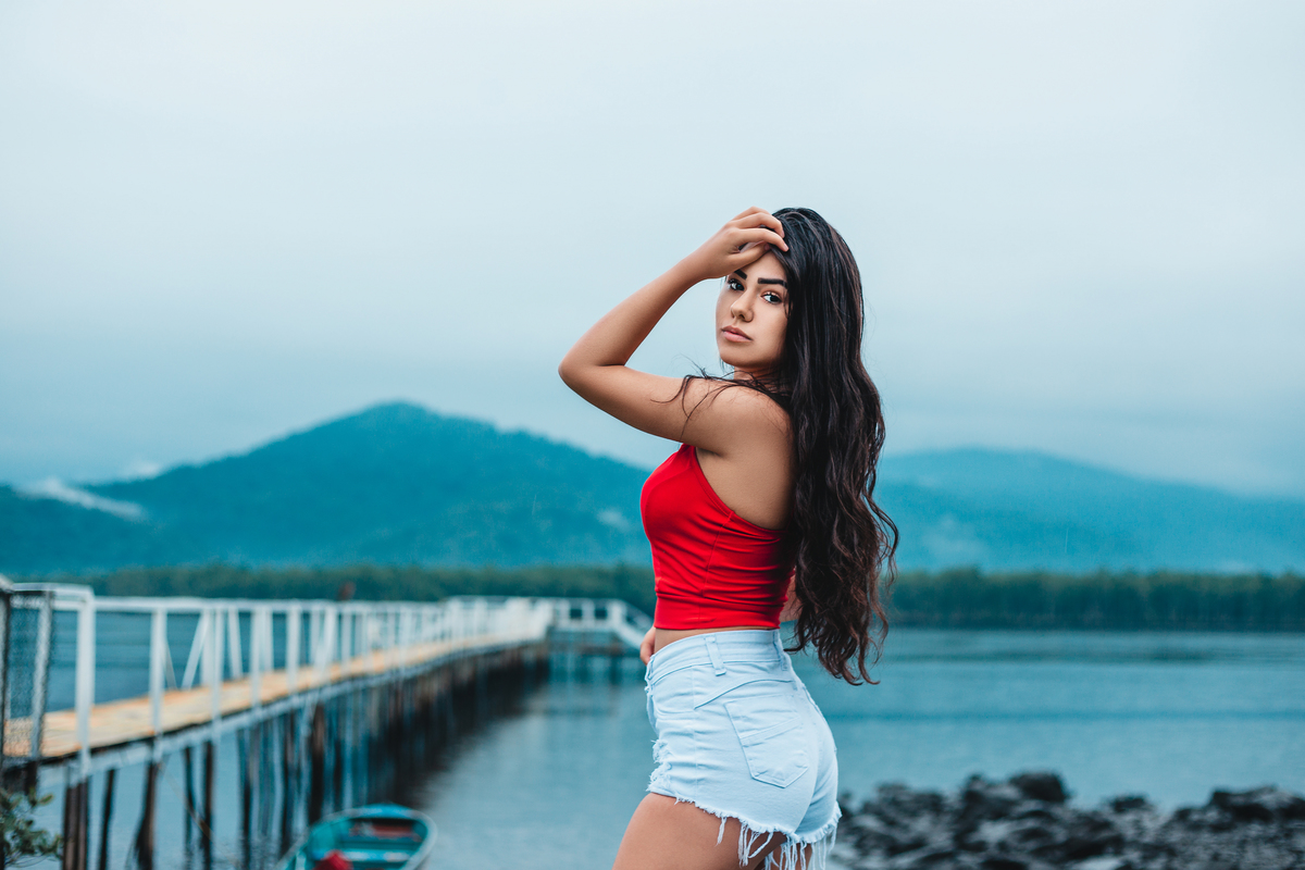 ensaio fotografico book debutante 15 anos na praia do Iporanga, Estrada e Pier do Joca | inspiracao ideias criatividade poses modelo | fotografo em Guaruja Ton Prans Fotografia