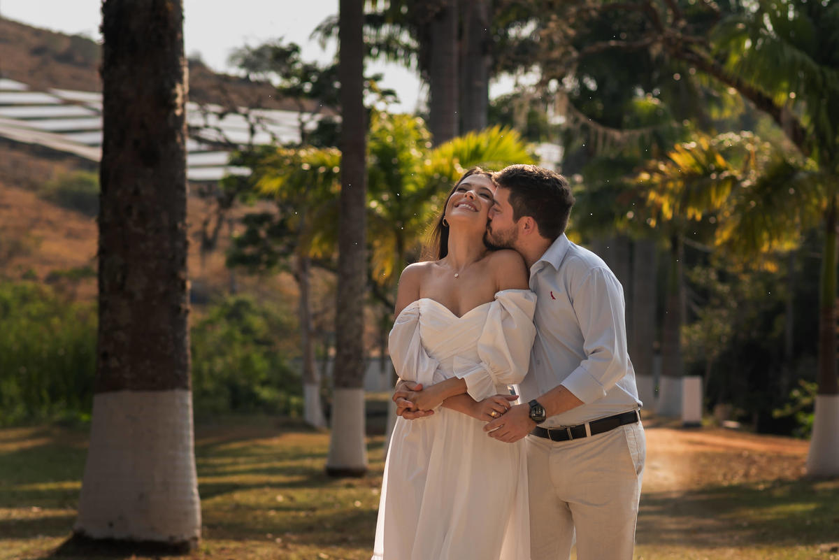 fotos espontâneas ensaio pré casamento na fazenda são policarpo