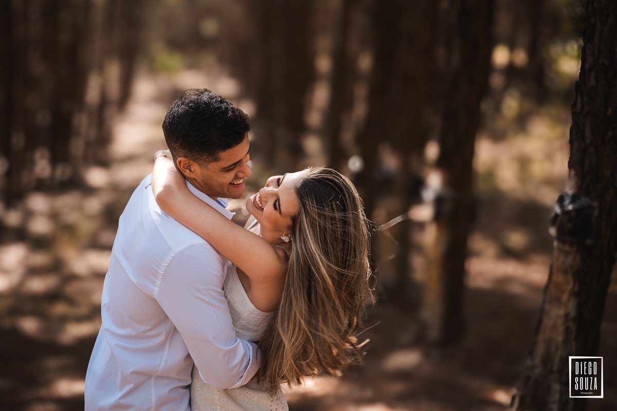 Ensaio pré casamento em Bom Jardim de Minas - por do sol no morro do cristo