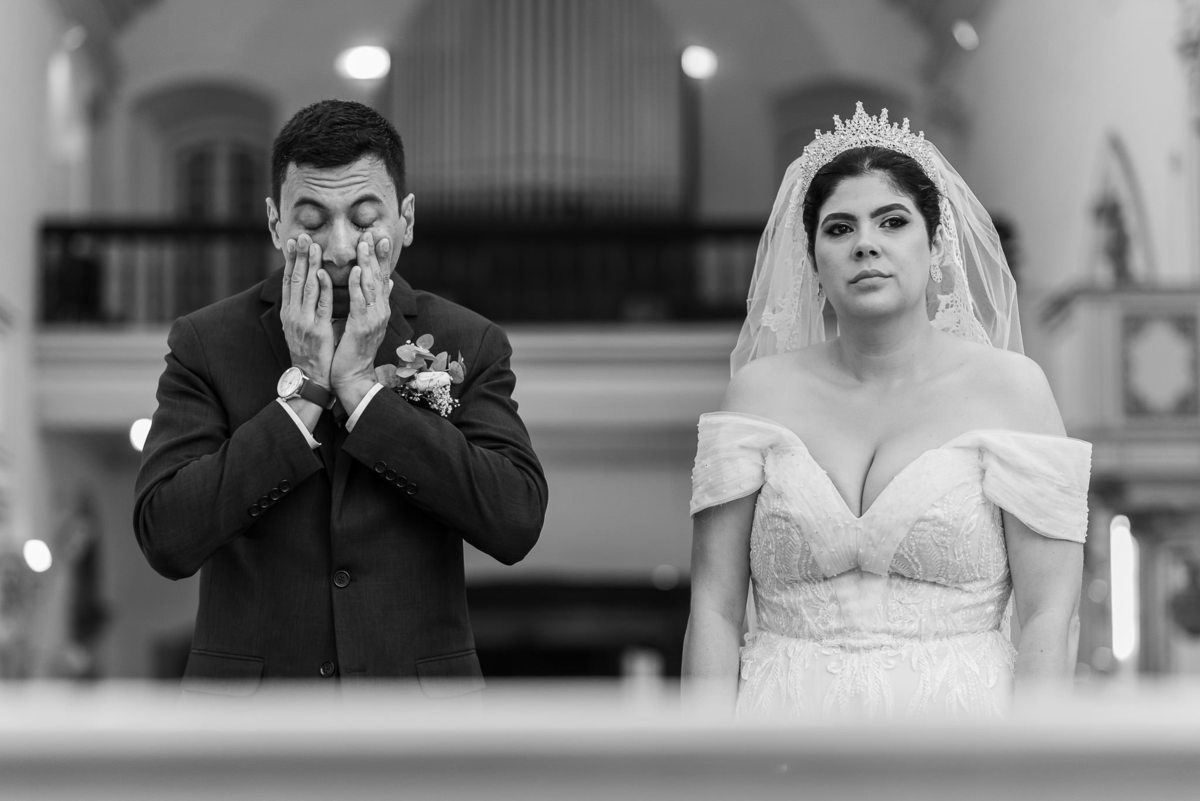 casamento leila e victor na catedral Nossa senhora da glória em Valença-rj