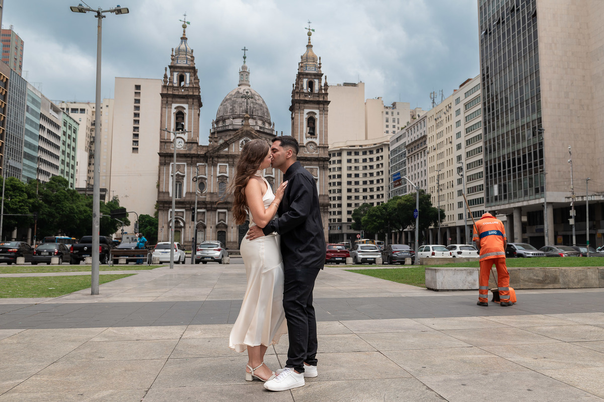 Ensaio Pré Wedding Letícia e Gabriel Igreja da Candelária - Rio de Janeiro-RJ