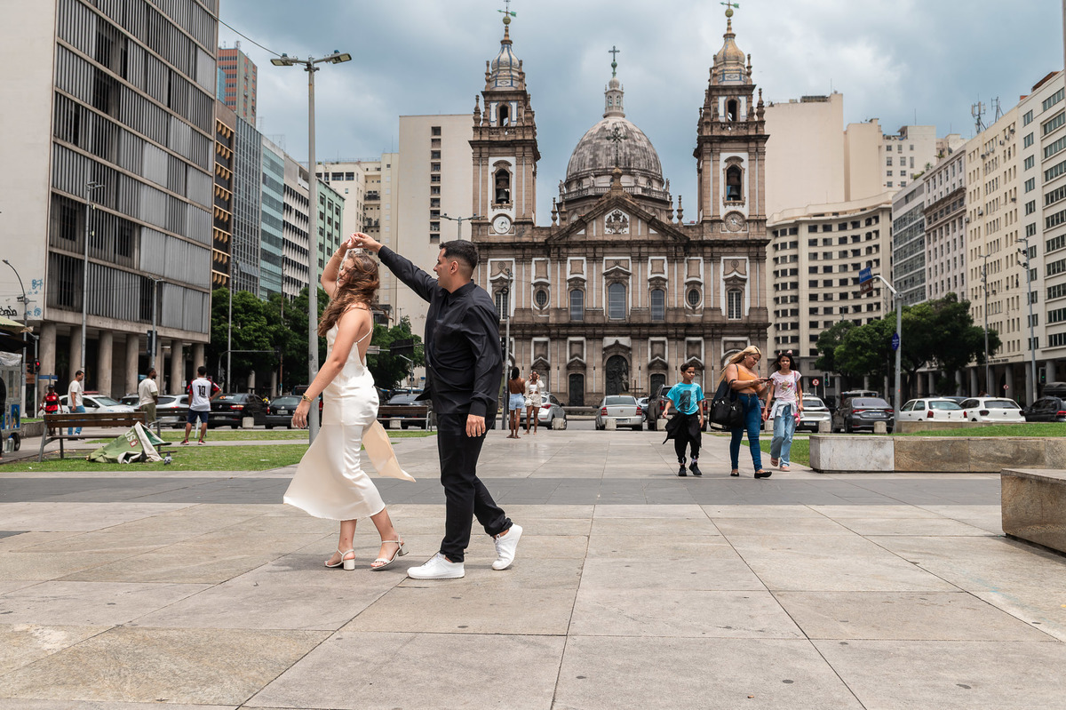 Ensaio Pré Wedding Letícia e Gabriel Igreja da Candelária - Rio de Janeiro-RJ