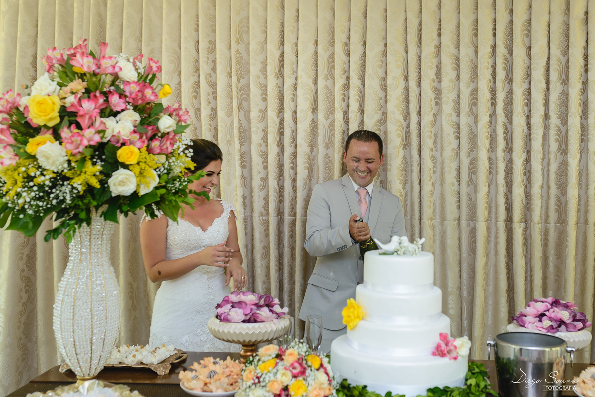 brinde do casal, casamento no campo em valença/rj