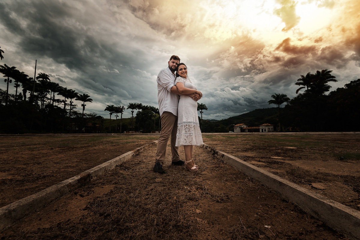 entardecer na fazenda campo alegre em chacrinha - fotógrafo de casamento premiado Diego Souza Fotografia
