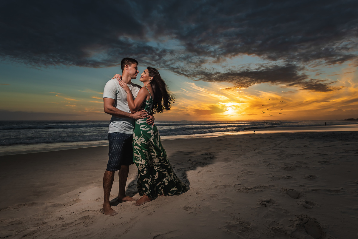 fotos ensaio pré casamento suelen e henrique em arraial do cabo rj - fotos do fotografo de casamento diego souza fotografia