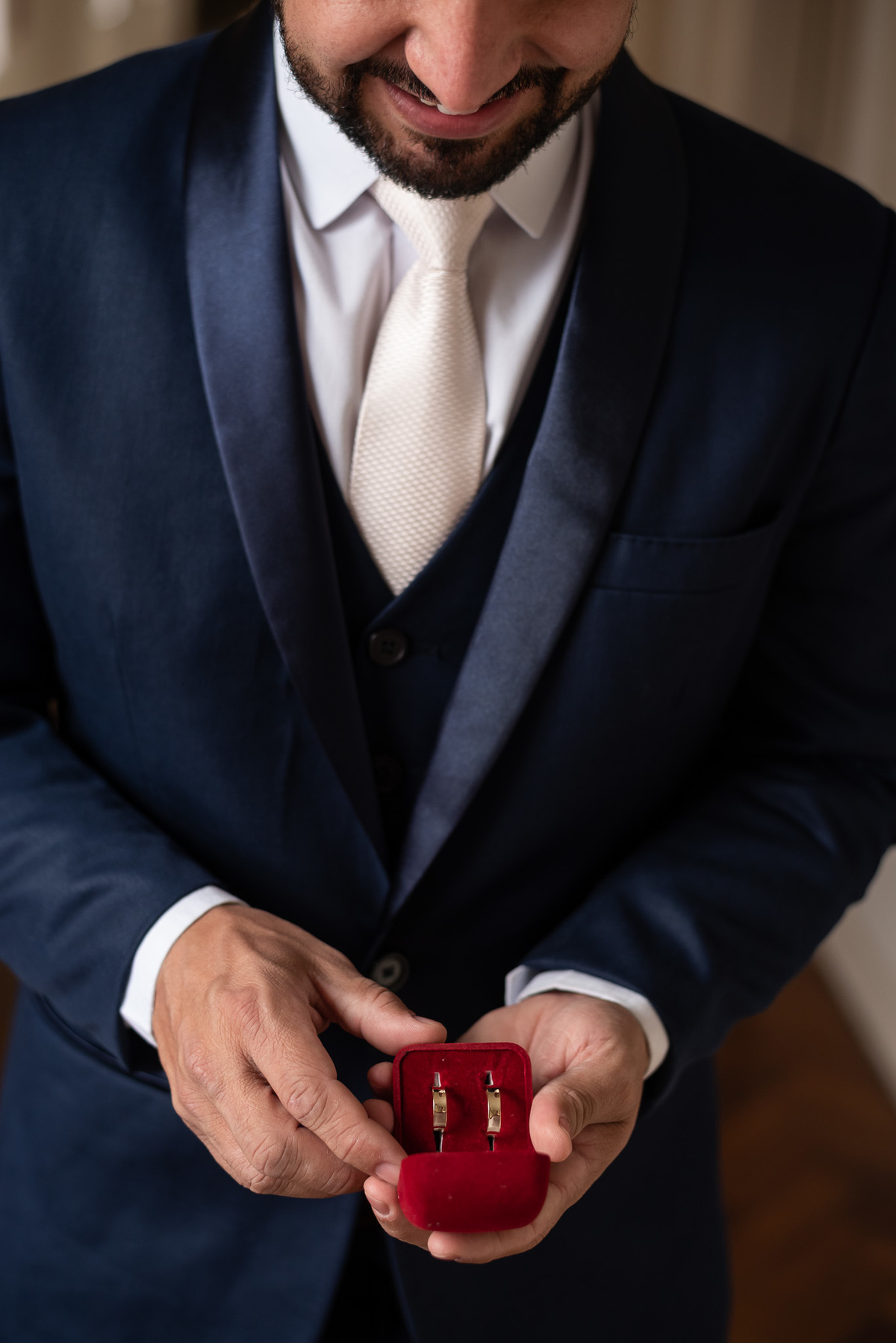 making of do noivo thiago no hotel bela vista em volta redonda-rj fotógrafo de casamento diego souza fotografia