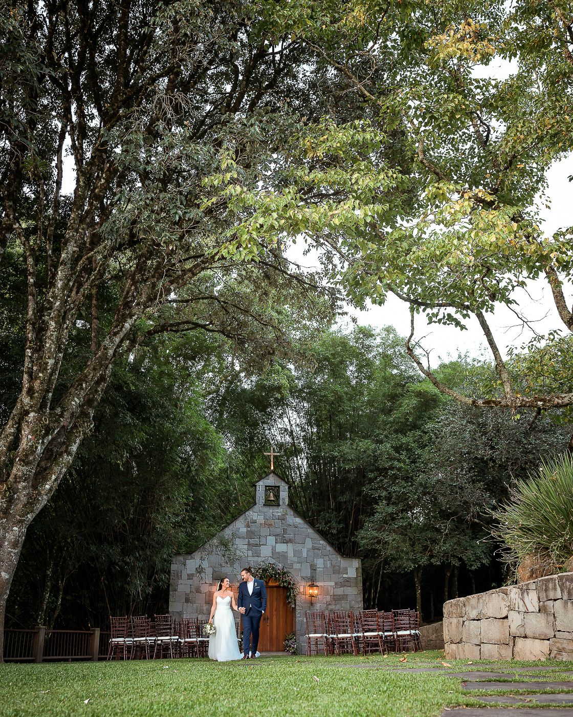 villa-tuiuty-charme-pousada-em-bento-goncalves-casamento-ao-ar-livre-carol-e-junior