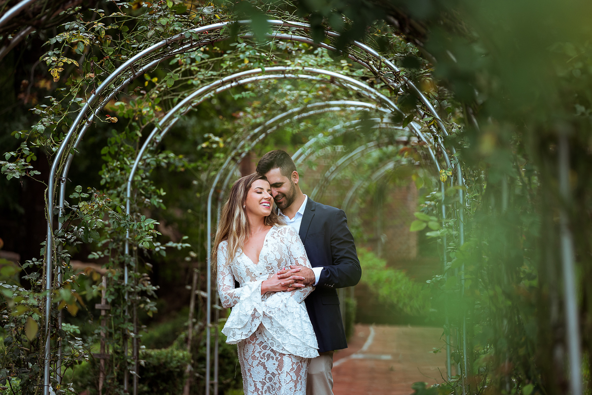 fotografo em gramado ensaio de casal no parque garden park yuri nunes fotografia
