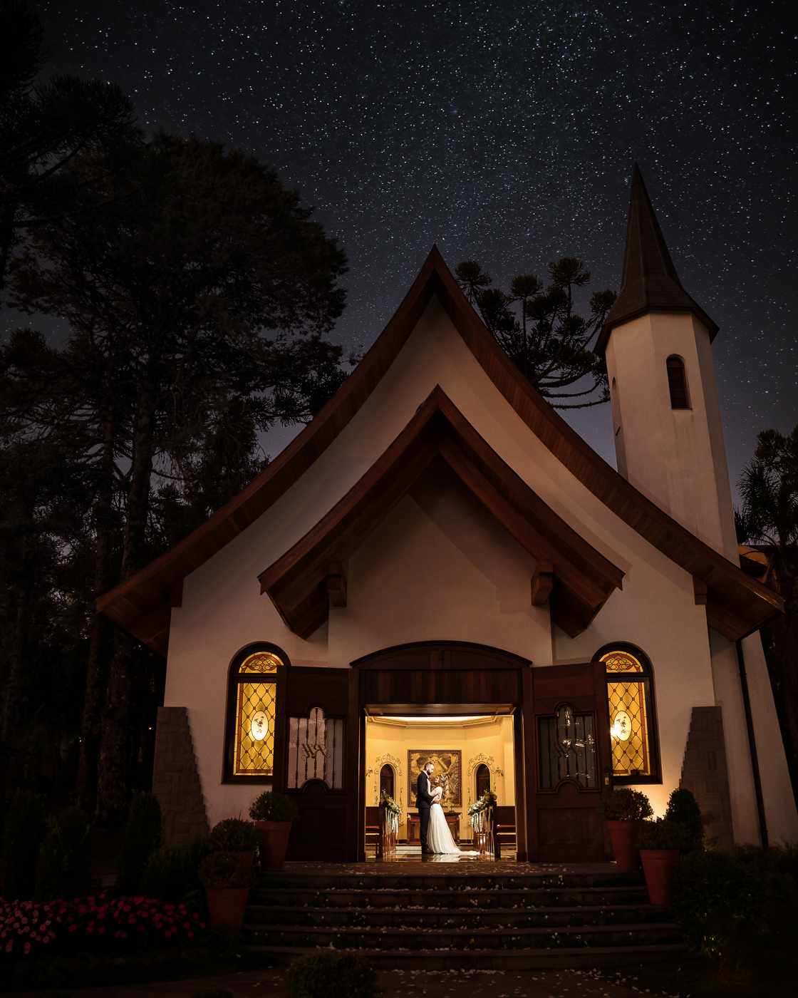 Capela-do-Hotel-Rita-Hoppner-local-perfeito-para-casamentos-em-Gramado-casamento-de-Eduardo-e-Sara