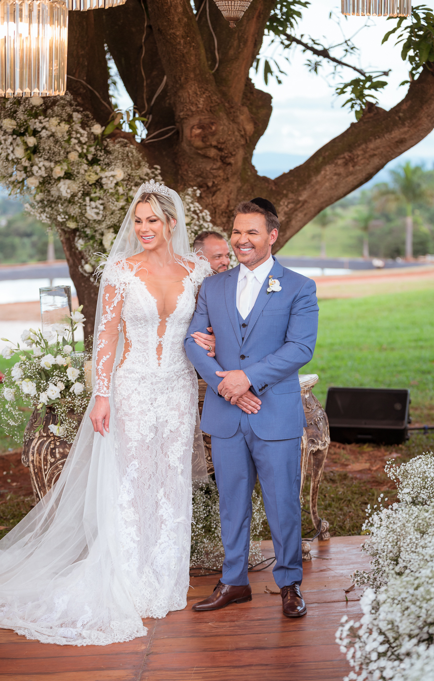 Fotografo-em-Minas-Gerais-registro-fotográfico-do-casamento-do-cantor-Eduardo-Costa-e-da-Influencer-Mariana-Polastreli