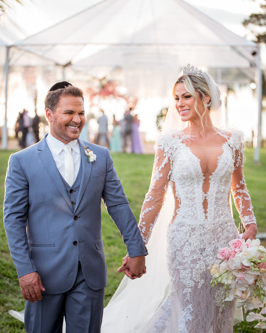 Fotos-exclusivas-do-casamento-do-cantor-Eduardo-Costa-e-da-Influencer-Mariana-Polastreli