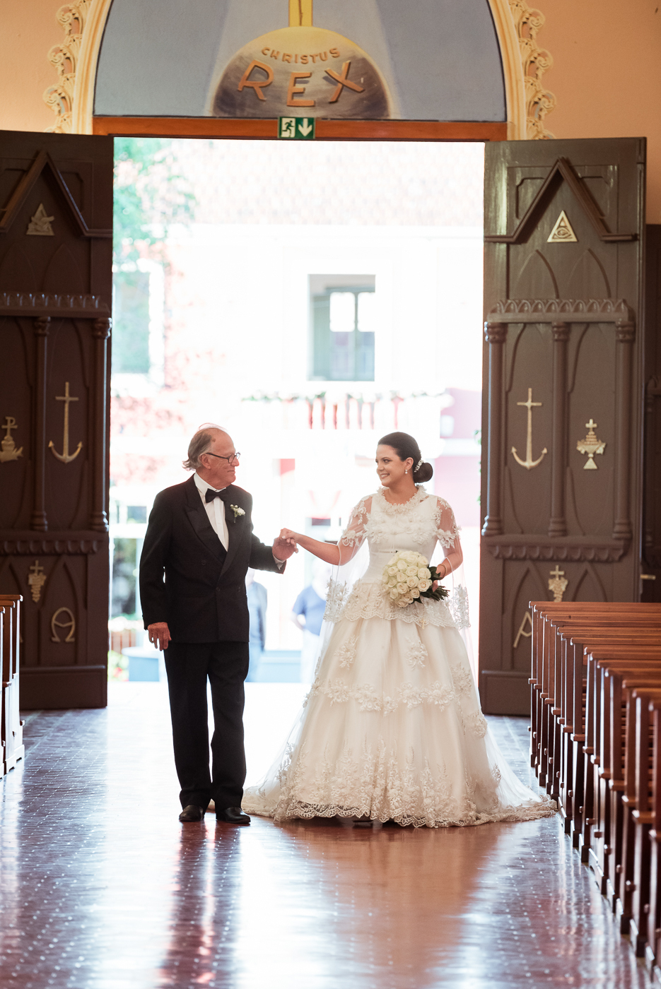 igreja-de-monte-belo-casamento-nicole-e-augusto