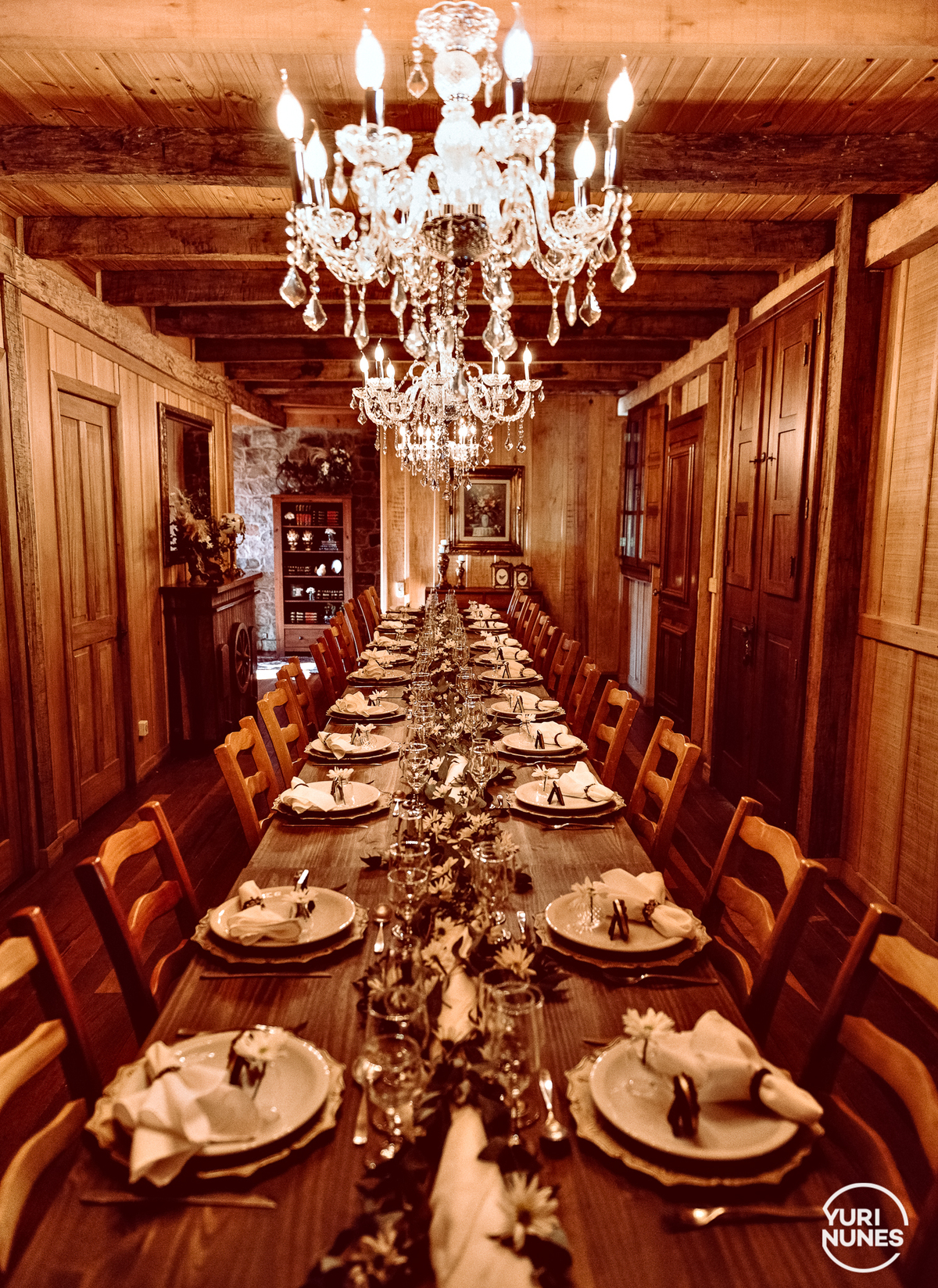 fotografia-de-casamento-na-serra-gaucha-vale-dos-vinheos-pousada-villa-tuiuty-fotografo-de-casamento-em-bento-goncalves-yuri-nunes-casamento-ao-ar-livre-mini-wedding-destination-wedding-case-em-bento-fotos-de-decorção